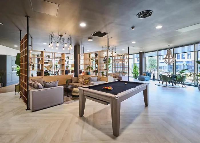 Modern And Cosy Ensuite Flats And Self-Contained Studios At Deakins Place In Nottingham
