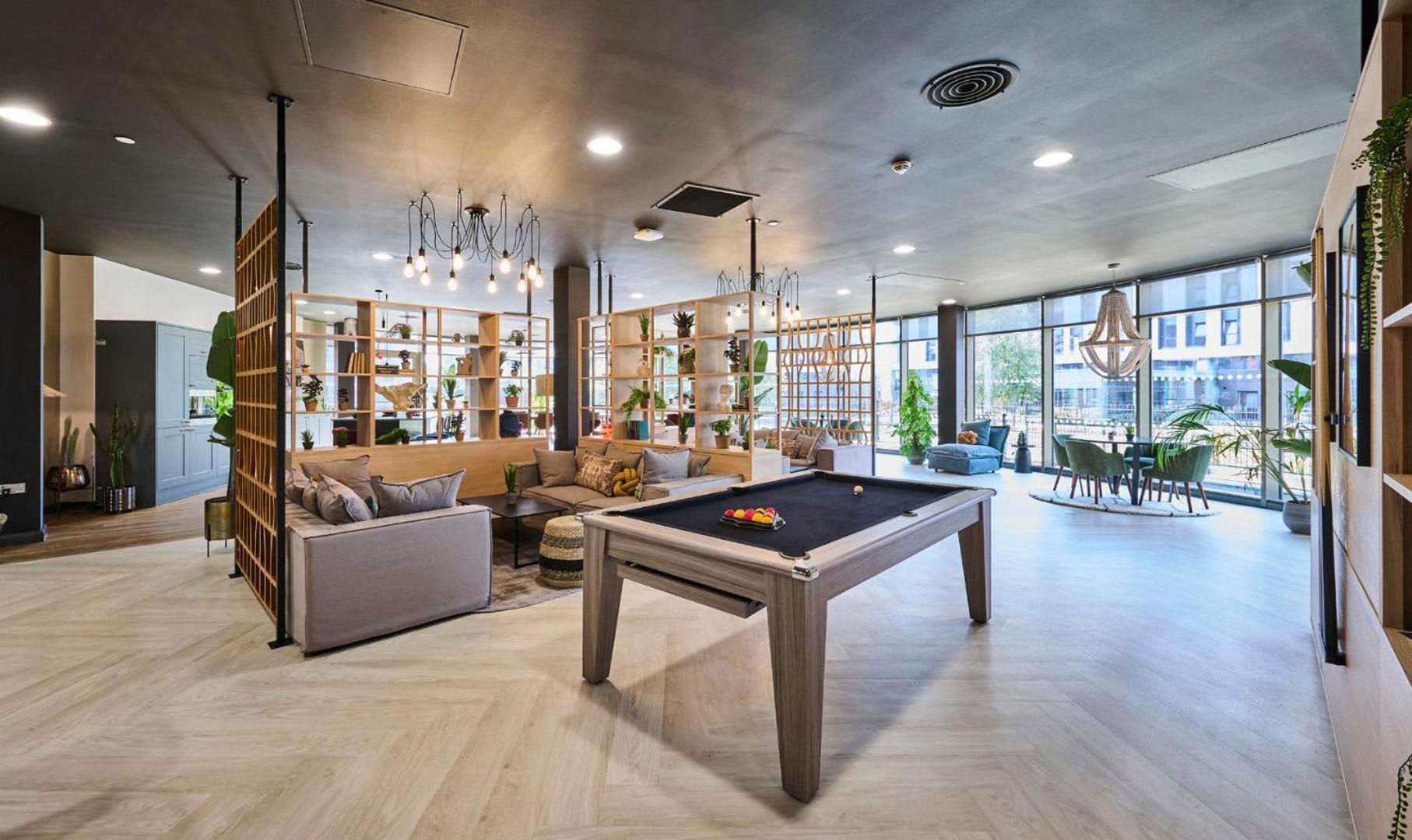 Modern And Cosy Ensuite Flats And Self-contained At Deakins Place In Apartment *